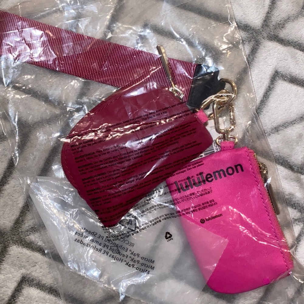 NEW LULULEMON Dual Pouch Wristlet - Picture 5 of 15